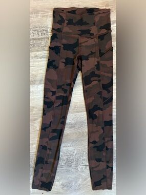 Lululemon Fast and Free Tight Heritage 365 Camo Brown Earth Multi EUC Size 0